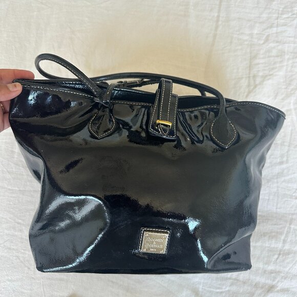 Black Patent Leather Dooney & Bourke Tote Bag and matching wristlet - Picture 1 of 5